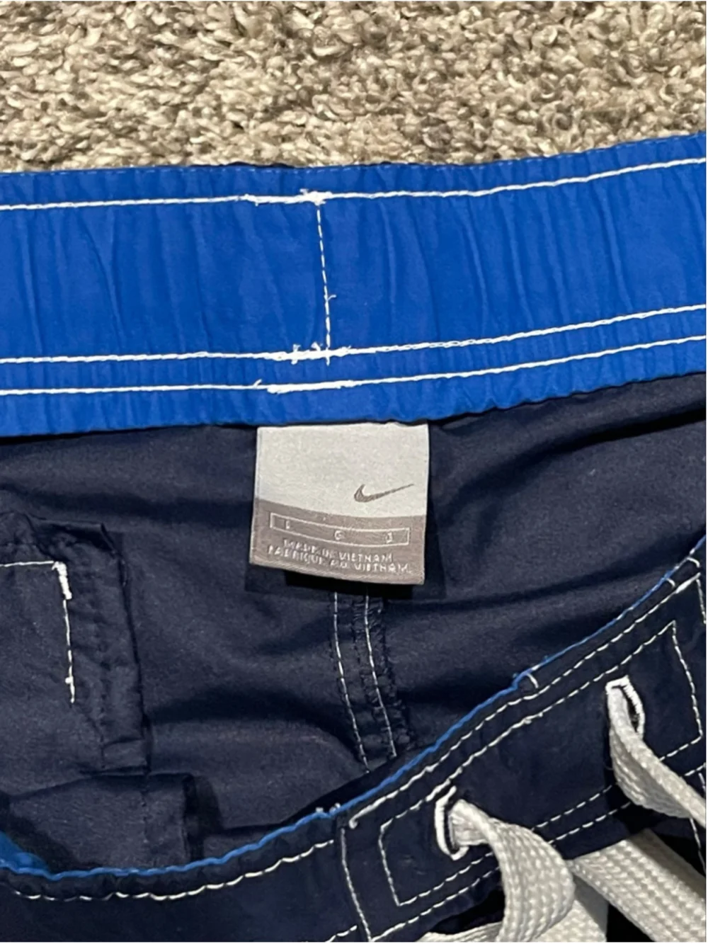 Nike Men’s Vintage Cargo Swim Trunks/Board Shorts, Size Large